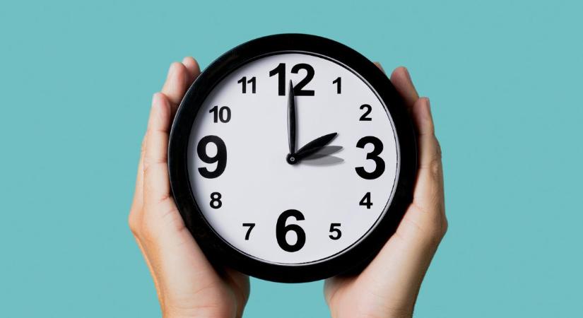 Más lesz a tavaszi óraátállítás dátuma, korábban jönnek a világos esték