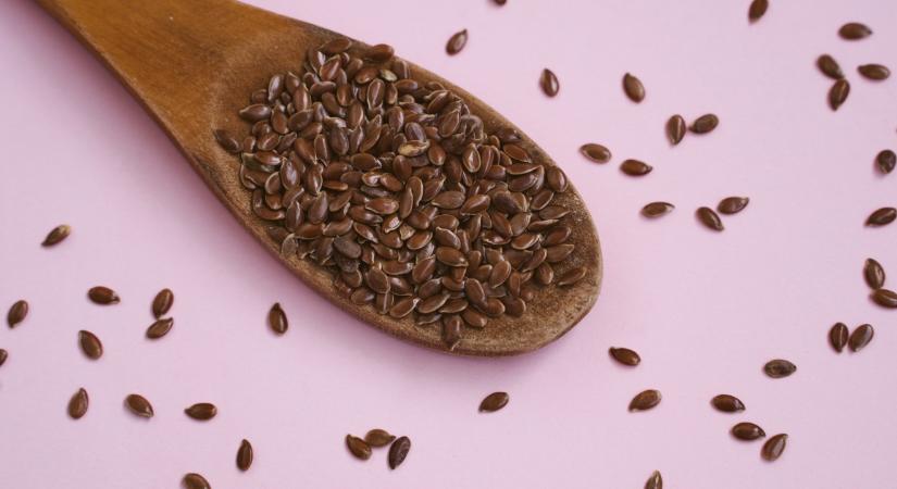 Napi egy evőkanál lenmag így hat a testedre: segíti a fogyást, csökkenti a koleszterinszintet is