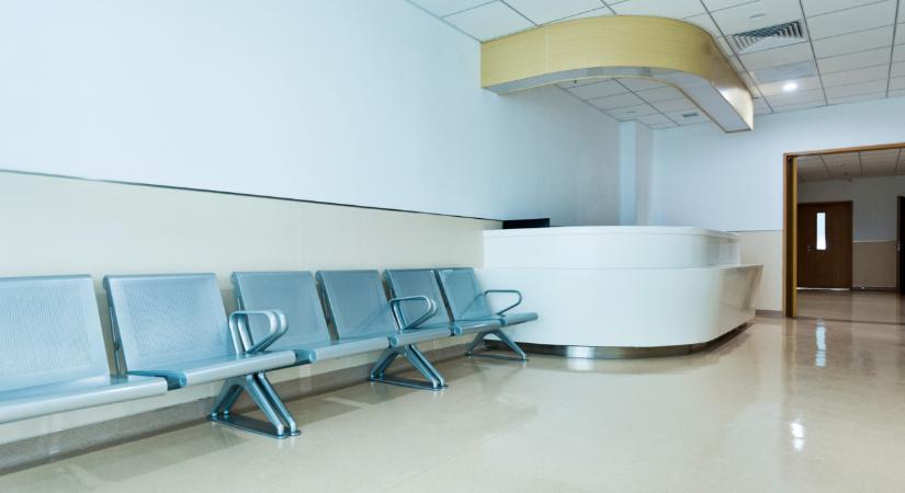 Ez már a vég? Nincs elég dolgozó, részlegesen bezár a belgyógyászat ebben a fontos fővárosi kórházban