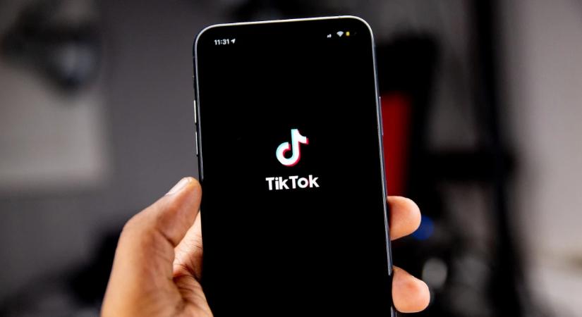 Tiktok: technikai hiba vagy cenzúra?
