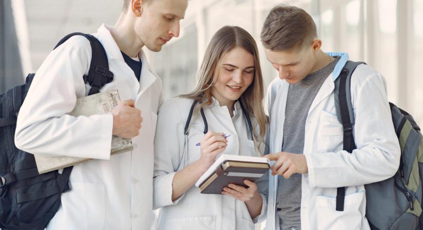 Egyetemi végzettség szakdolgozat nélkül? Egyes szakokon lehetséges lesz...