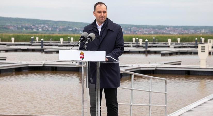 Érkezik a fegyverpénz - jelentette be Barcza Attila  videó