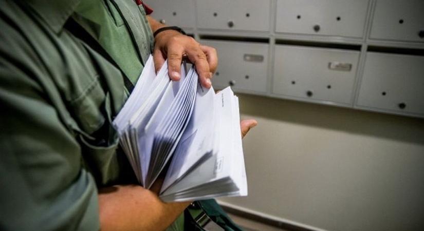 Módosítják a bérmegállapodást a postásoknál, még többet vihetnek haza