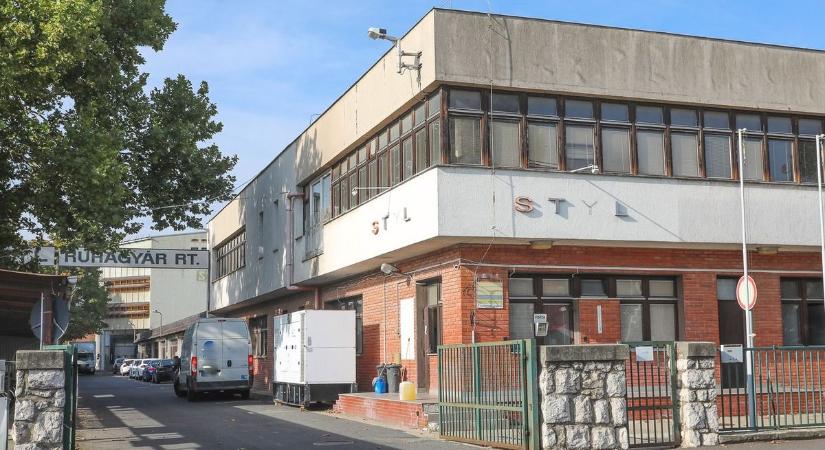 Lemondott a város a Styl-gyár épületéről