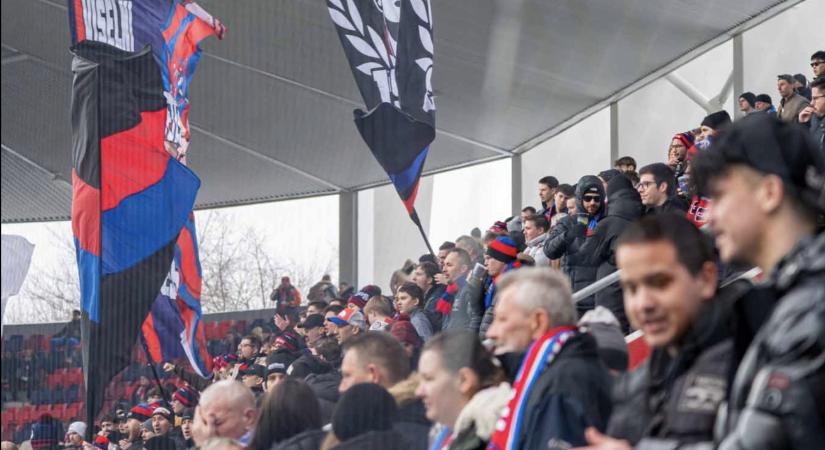 Fegyelmi: Az MLSZ szerint már csak egy szurkolótábor volt rasszista az NB I-ben; az ETO fiziósát eltiltották