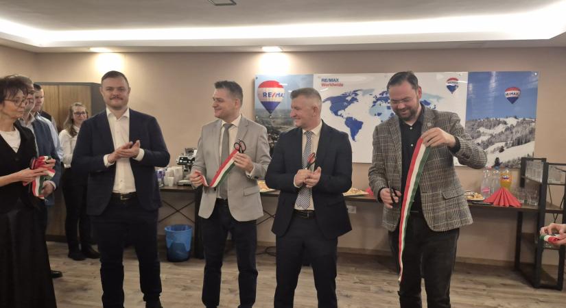 Tovább terjeszkedik Magyarországon a világ egyik legnagyobb ingatlanközvetítő hálózata