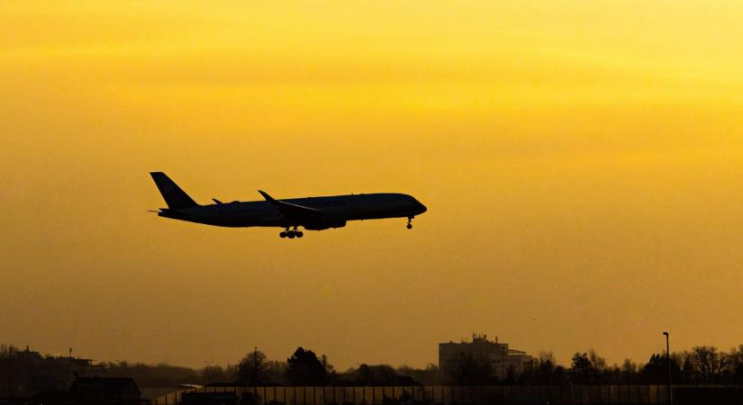 Megcsinálták, működik: a kipufogógázokból állítanak elő repülőgép-üzemanyagot