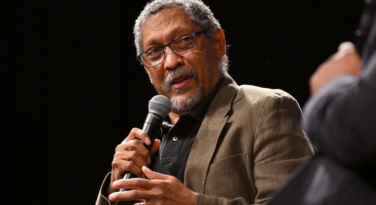 „Nyilvános kivégzés volt” – a Pulitzer-díjas író szerint Amerika saját polgárai ellen fordult