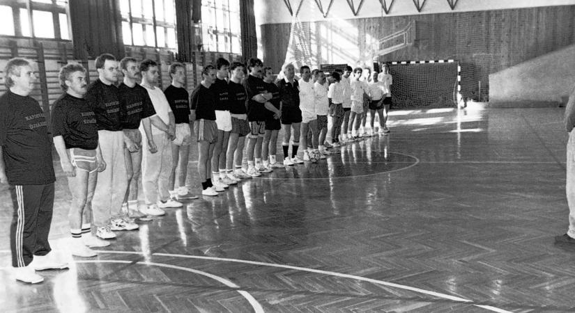 Gólzápor és levegőért kapkodó riporterek: hihetetlen titkok derültek ki 1993-ból