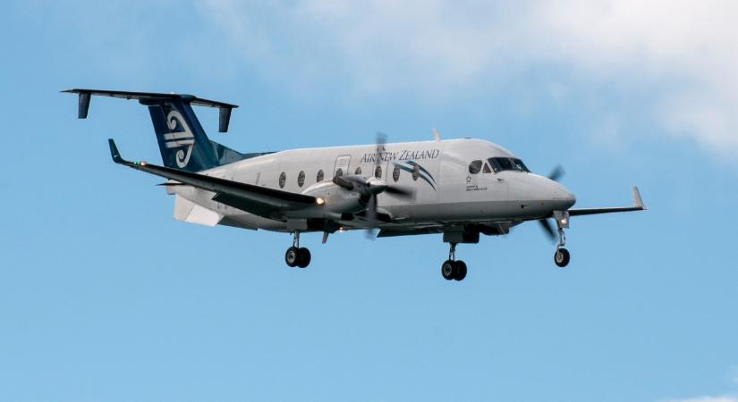 Hegynek ütközött egy utasszállító Kolumbiában – képek és videó