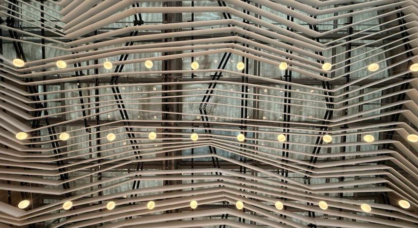 Fém, fa és szövet álmennyezeti rendszerek az Eurotrend 2000 Bt.-től