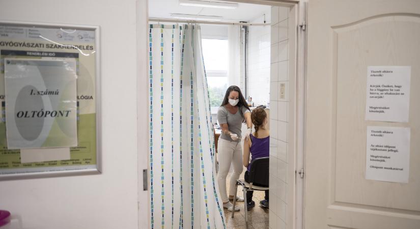 Közel 320 ezren fordultak orvoshoz a múlt héten influenzaszerű tünetekkel vagy légúti fertőzéssel