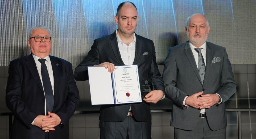 Milliárdos forgalmú cég a nulláról 10 év alatt: díjat kapott a hevesi ügyvezető, aki megfejtette a piacot