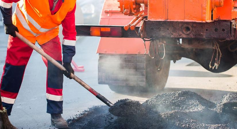 Útfelújításokra nyert forrást Tamási