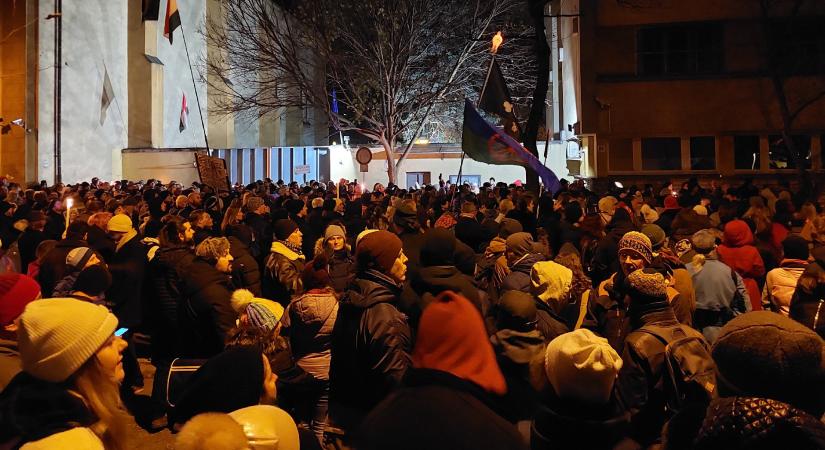 Már 11 gyanúsítottja van a Szőlő utcai bűncselekményeknek