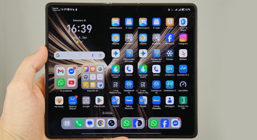 4:3 aránnyal csukna ajtót a Honor az Apple Foldra