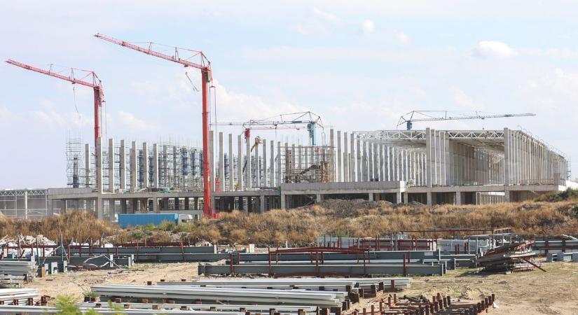 Gulyás Gergely bejelentette, mikor indul el a termelés a BYD gyárban