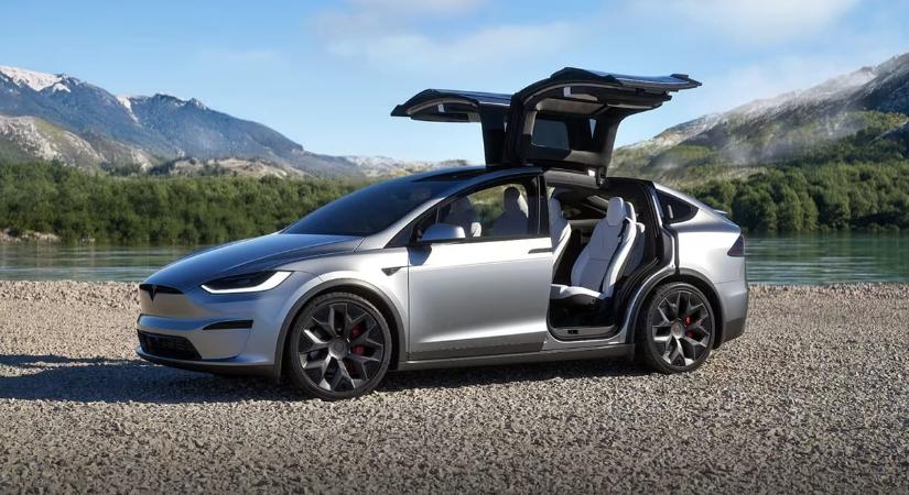 A Tesla kivezeti több modelljét is, helyette robotokat fognak gyártani