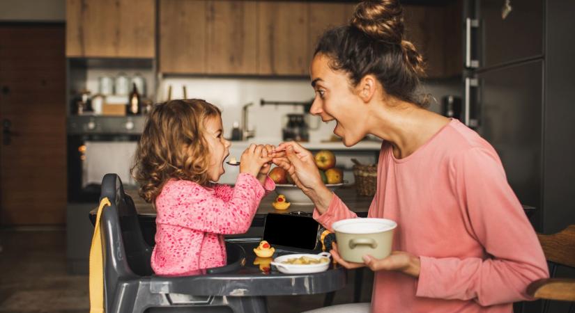 Így született a család kedvenc téli reggelije: sós zabkása 10 perc alatt