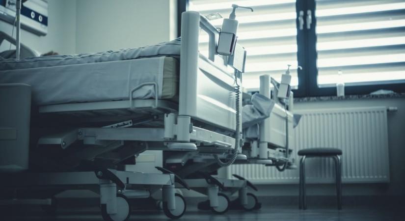 A halálba ugrott egy beteg a Bajcsy-Zsilinszky Kórház ablakából