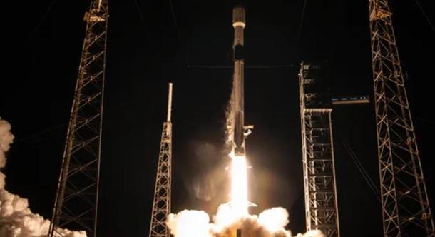 A SpaceX elindított egy továbbfejlesztett GPS-műholdat az Egyesült Államok Űrerői számára