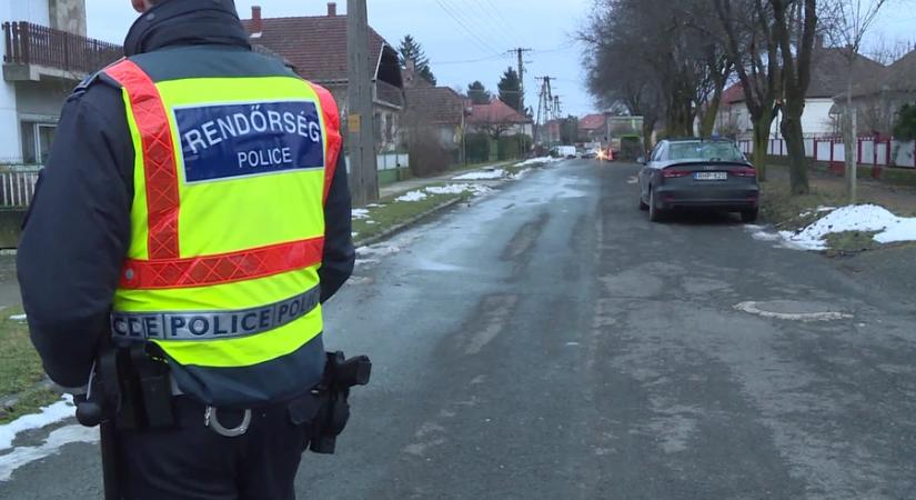 Elkapták a Pacsán leszúrt házaspár gyanúsítottját - frissítve!