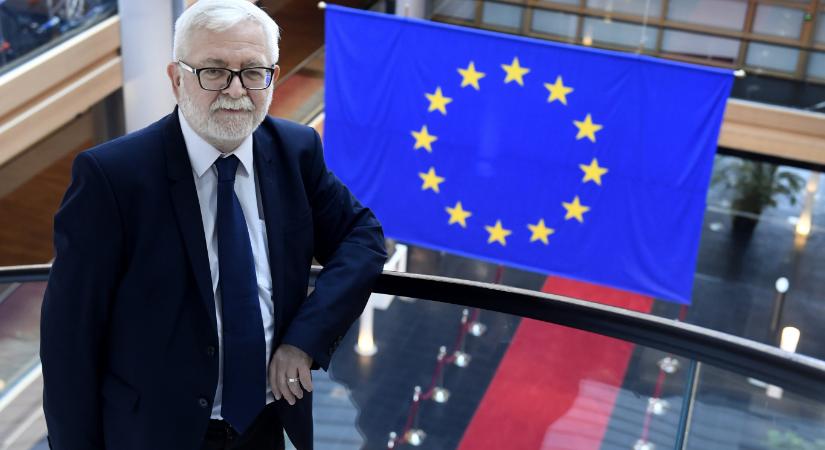 Ara-Kovács Attila kilépett a DK-ból „a Mediánnal kapcsolatban megfogalmazott, minősíthetetlen hazugságok” miatt