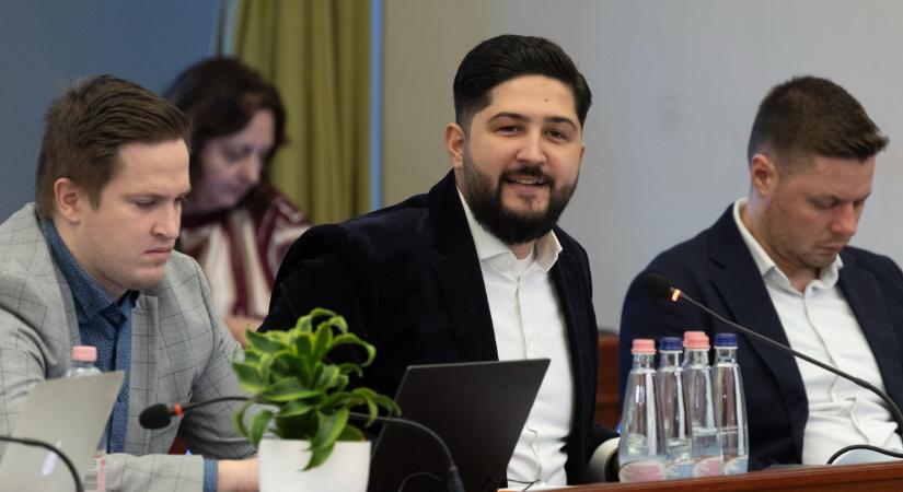 Radics Béla: „Folytatódik a kamucunami!”