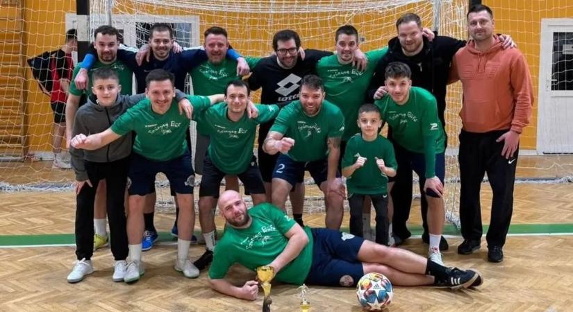 A Szúnyog Büfé nem lassít