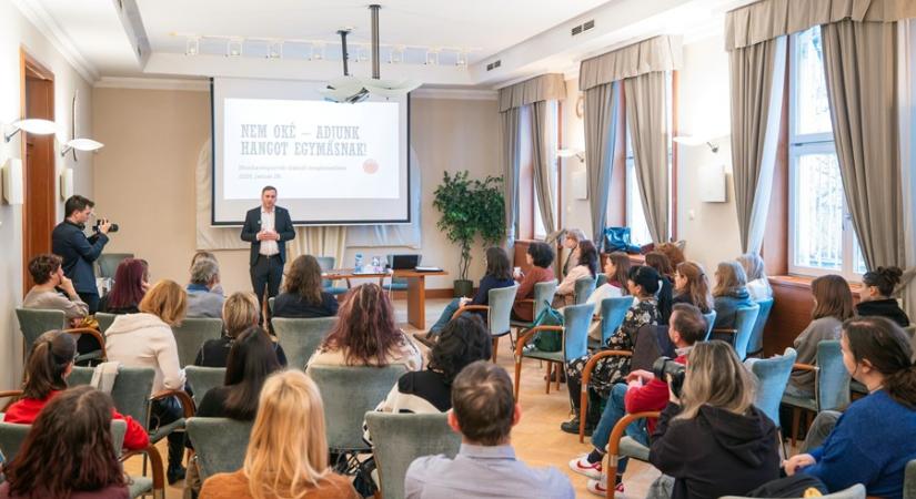 NEM OKÉ – elindult az iskolai zaklatás elleni program a II. kerületben