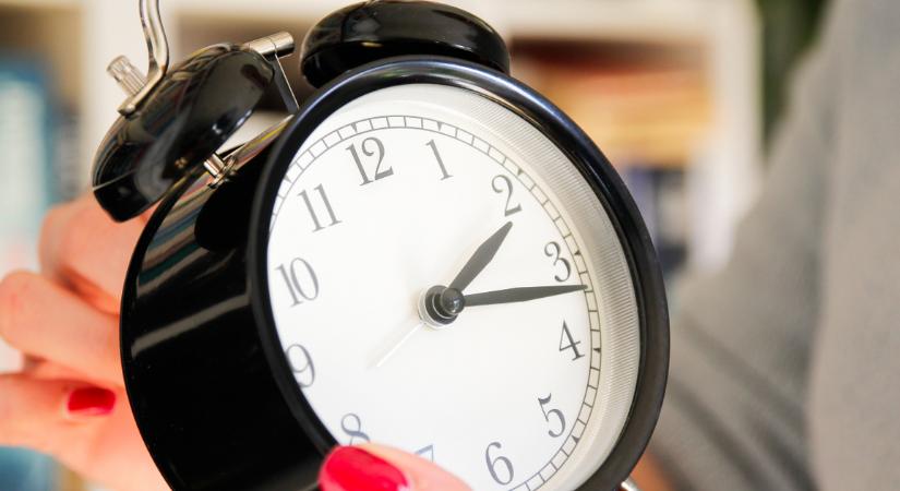 2026-ban korábban jön az óraátállítás: ekkor kezdődik a nyári időszámítás
