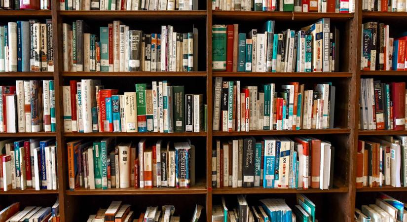 3 könyv, ami februárban kihagyhatatlan olvasmány