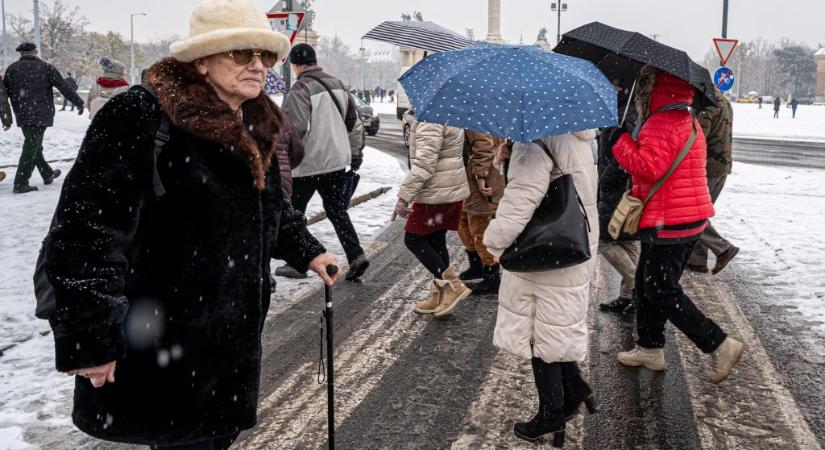 Ők azok, akik egyben kaphatják meg a 13. és 14. havi nyugdíjat, a februári ellátásukkal együtt