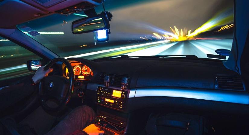 Jön a minimumsebesség: Ha nem mész elég gyorsan, megbüntetnek