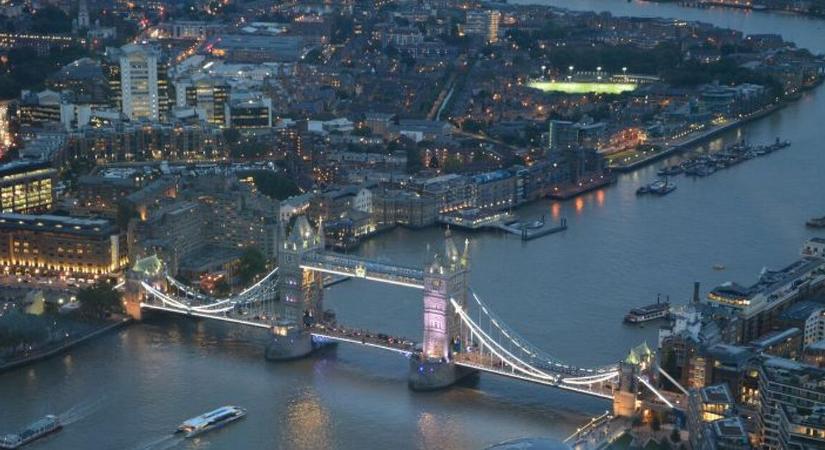 Hozta, sőt, eddig felülmúlja a várakozásokat a történelmi brit-kínai találkozó