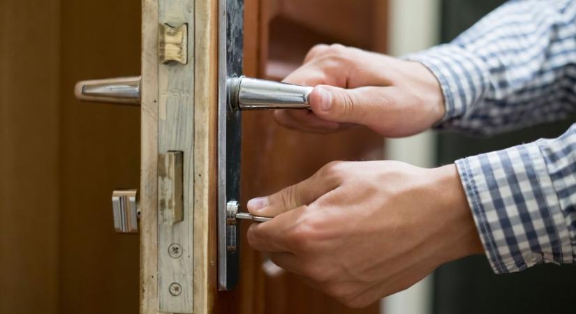 Azt hitte, az övék...– letörték a lakatot, jogtalanul nézett körül a polgármester a házban