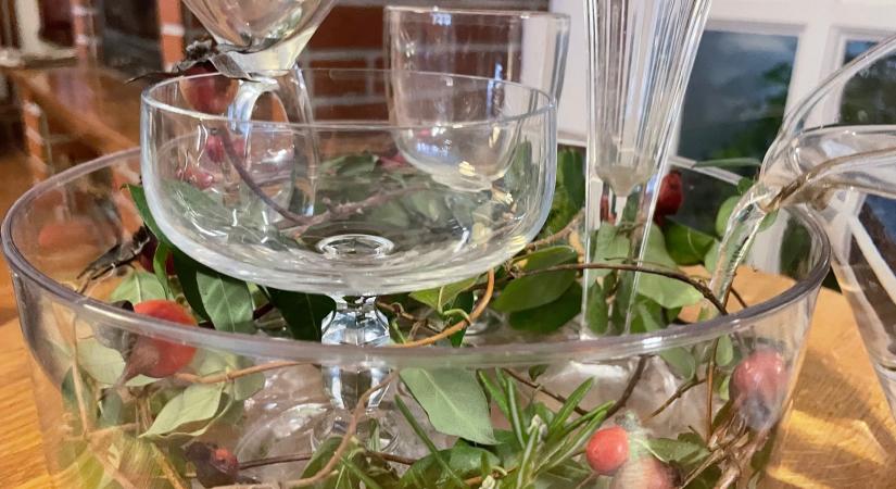 Farsangi asztaldísz a téli kertből