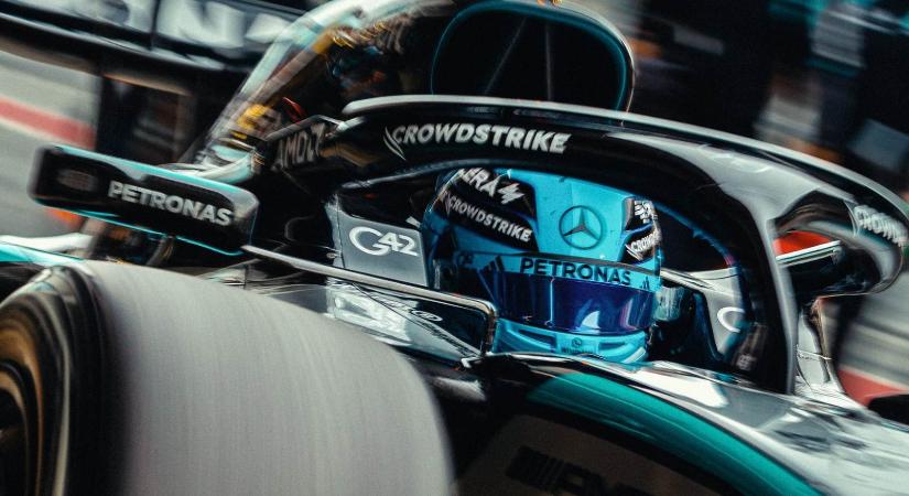 Szárnyalt a Mercedes, leégtek Alonsóék