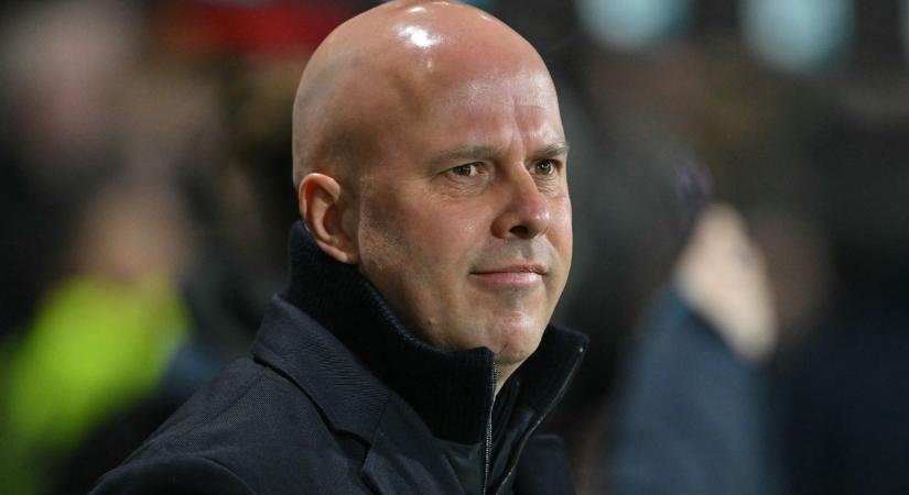 Arne Slot keményen beszólt Jürgen Kloppnak