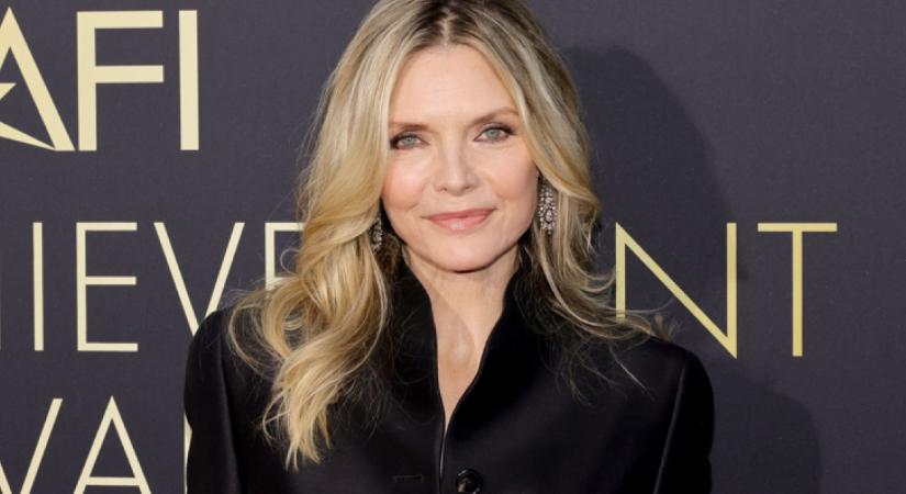 Michelle Pfeiffer 67 évesen mindenkit maga mögé utasított a vörös szőnyegen