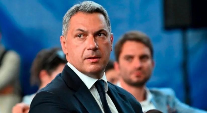 Roma tüntetők zavarták meg Lázár János gyöngyösi fórumát