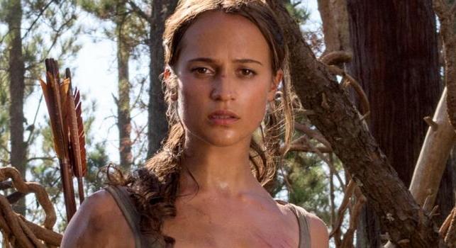 Alicia Vikander rábólintott: szerinte Sophie Turner a kilencvenes évek Lara Croftja