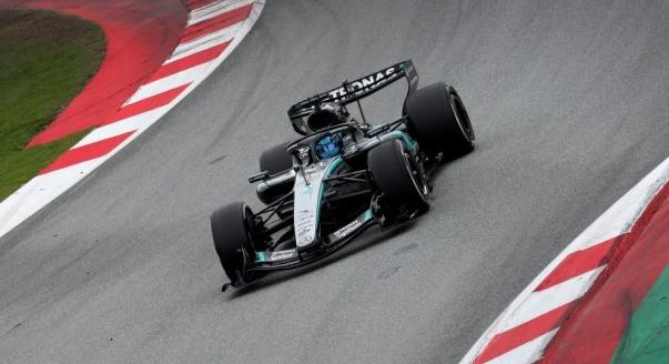 Russell: Jól működik az autó, de a lényeg, hogy mennyire gyors