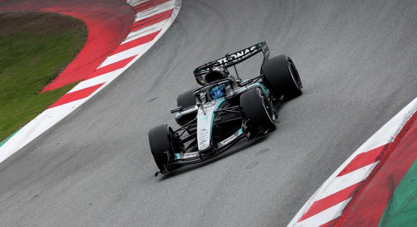 Russell elégedett a Mercedes barcelonai shakedownjával: „Nem voltak komoly problémáink”