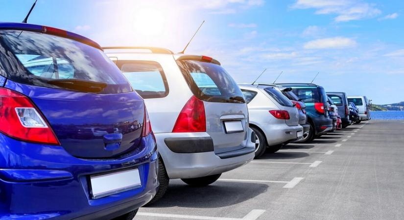 Az EU-ban egy nagyszabású sémát lepleztek le, amelynek keretében autókat importáltak Oroszországba a szankciók megkerülésével