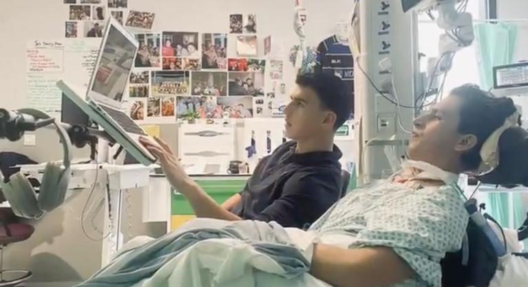 Fordulóponthoz ért a világ, először olvadt egybe ember és gép