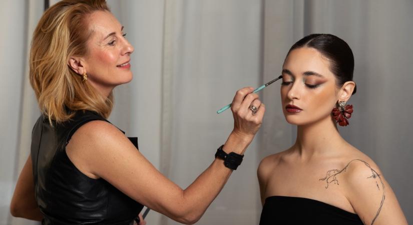 Báli glam 2026: modern esti sminkek, amelyekkel garantáltan kitűnsz