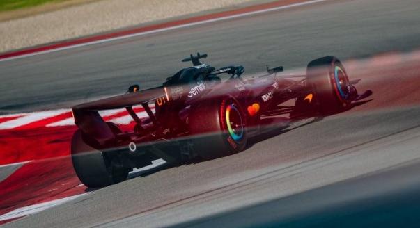 Gond a McLarennél, megjött az Aston: csütörtöki F1-es hírek