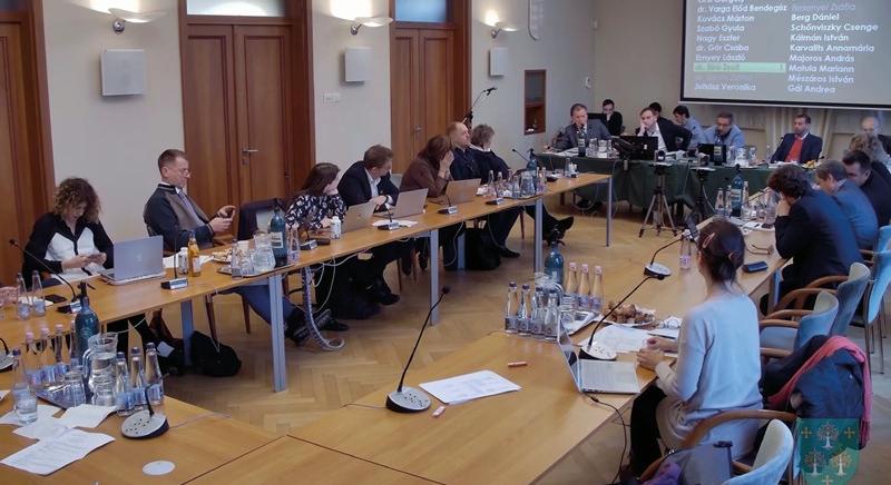 2026-os költségvetés: több jut út- és járdaépítésekre, park- és játszótérfejlesztésre, óvodák klimatizálására