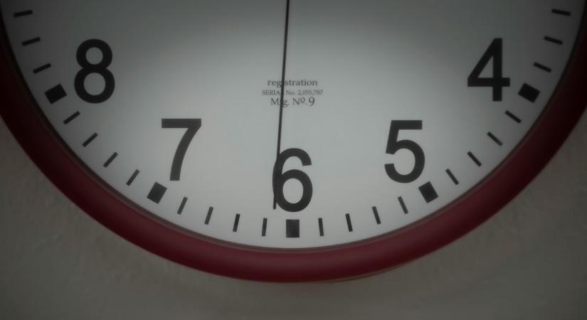 Sosem voltunk még ilyen közel a végítélethez, másfél évtizede tart a lejtmenet